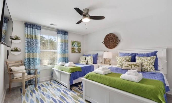 Folly Field Casa | 6 Bedroom, Free Heated Pool + Elevator Sleeps 26