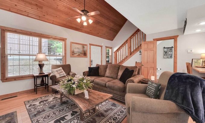 Reeds Spring Cabina | Lakefront Lodge, cerca de Branson Strip & Silver Dollar