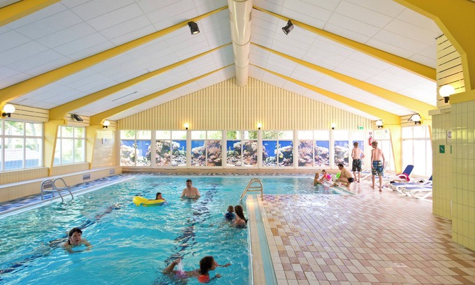 Stadtkyll Casa | 6-person dog bungalow in the holiday park Landal Wirfttal