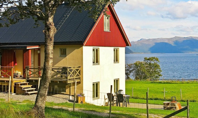 Gisløy Casa | 6 personas casa en ALSVÅG-By Traum