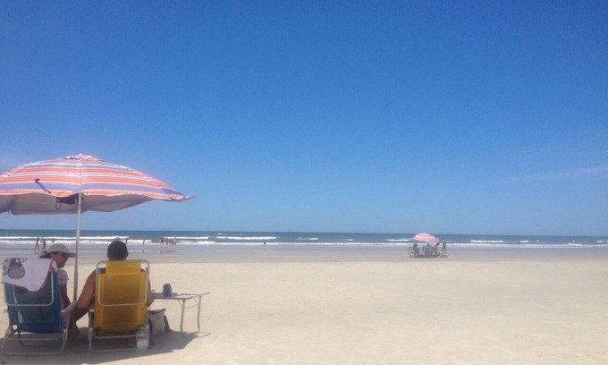 Costa do Sol Casa | 6 SUITES, AIRE, WIFI, PLAYA DE GUARATUBA CON NATURALEZA SILENCIOSA LUGAR TODO EL AÑO