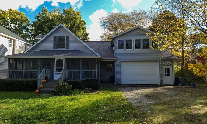 Lakeside Cabaña | 645 Sycamore in Lakeside