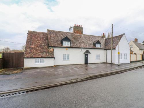 Broom Casa | 68 Great North Road