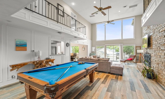 Pottsboro Casa | Alquiler de vacaciones de lujo más finas del lago Texoma. "Simplemente lo mejor". Duerme 20