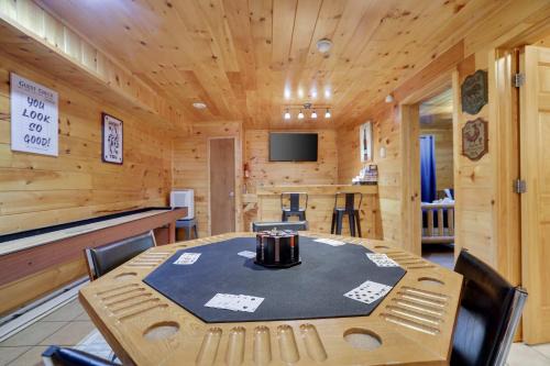 Hickory Hills Casa | 6BR Cabin w Fire Pit Game Room & Basketball