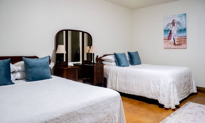 Brenham Apartamento | #7: Horse Oasis - 73 Acres - Queen Beds -10min to Round Top