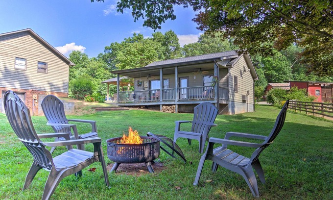 Morganton Cabina | 7 Mi to Downtown Morganton: Cabin w/ Fire Pit!