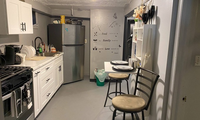 Weequahic Apartamento | 7 minutes away from your next flight!