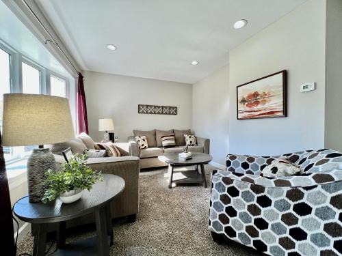 West Chester Casa | 7086 Tylersville Beautiful 4 BDR Home - Near I-75