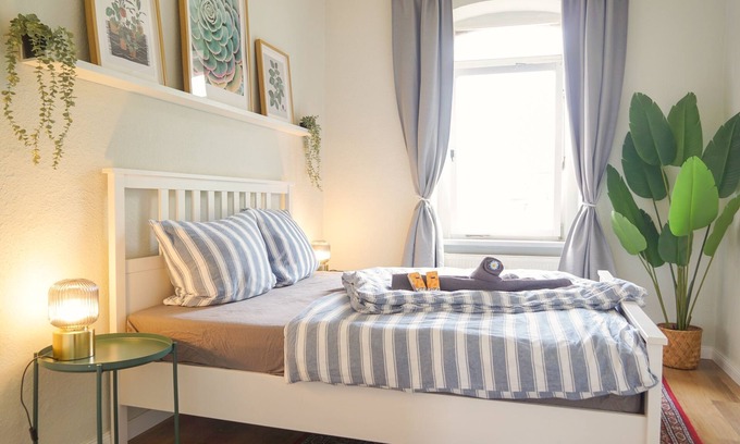 Ilversgehofen Apartamento | 70m2 Period-Apartment w/ 2BR, Smart-TV, parking