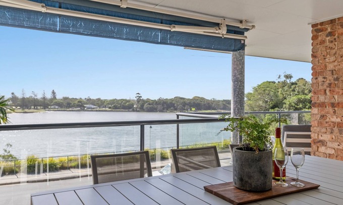 South Evans Head Casa | 71 Ocean Drive - Impressive Family Home