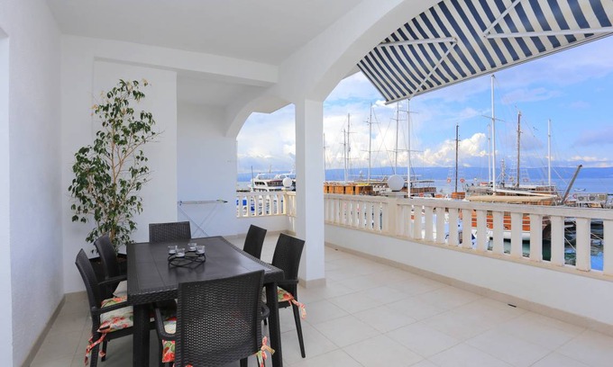 Jesenice Apartamento | 73 m² Apartamento ∙ 3 habitaciones ∙ 6 huéspedes