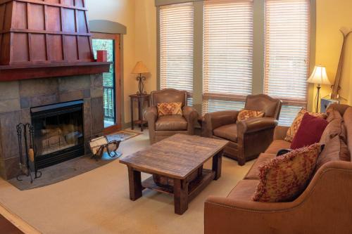 Salt Lake Mountain Resorts Apartamento | 7401- Three Bedroom Loft Den Deluxe Crossings Townhomes condo