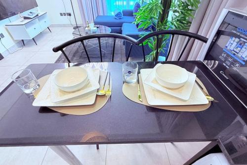 Al Hoora Apartamento | 75 inch TV Sea View Ps5 Game