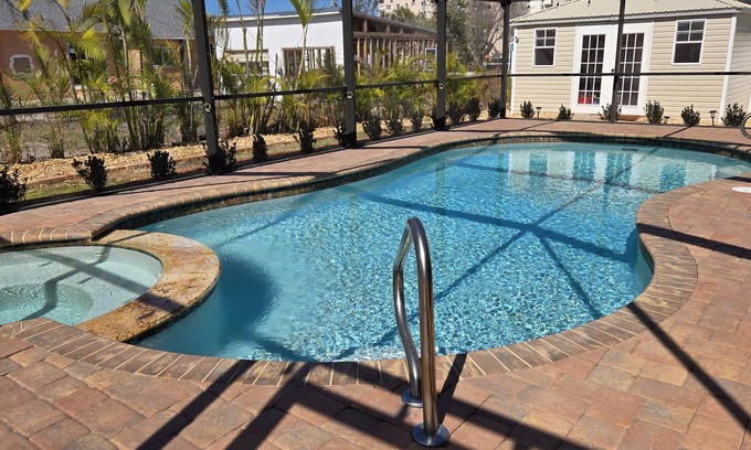 Laguna Shores Casa | 7834 Buccaneer Drive - Lovely Family Home on the South End of the Island!