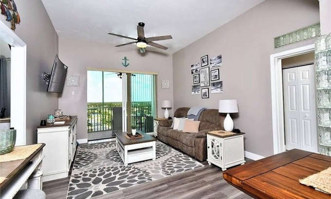 Burnt Store Marina Condominio | 7th heaven golf or gulf 2-bedroom condo in Burnt store marina fully furnished
