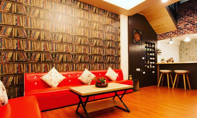 West Central District Casa | 8-20 人 包 棟 (一次 只 接 一 組) 中 西區 ， 安平 老街 ， 國 華 街 ， 花園 夜市 ， 林 百貨 ， 海安 路 ， 神農 街