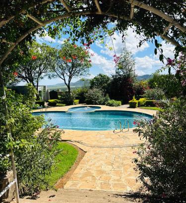 Nanyuki Apartamento | 8 bedroom house nanyuki