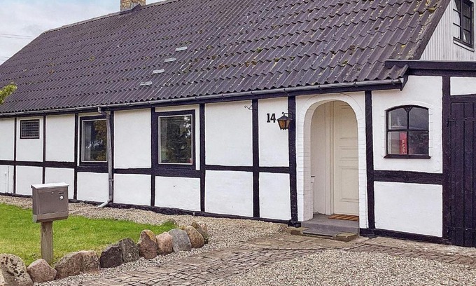 Sakskobing Casa | 8 person holiday home in Sakskøbing-By Traum