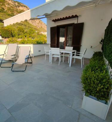 Meta Casa | 80062 Cute House - De Vivo Realty Meta di Sorrento