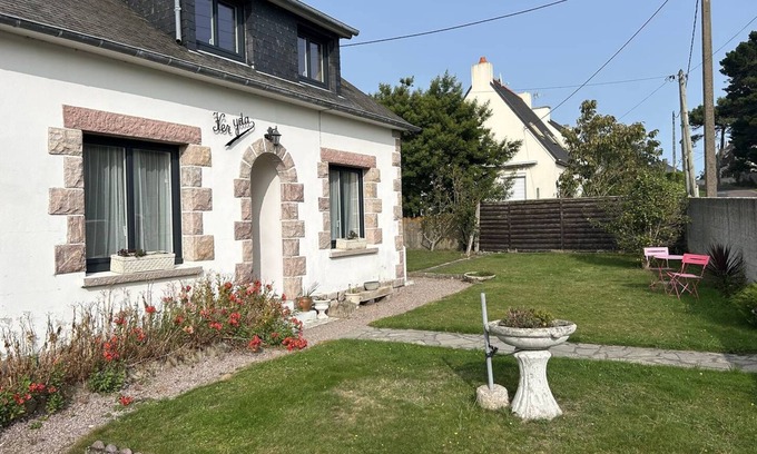 Erquy Casa | Maison 4 Couchages, à Deux pas du Centre D'erquy