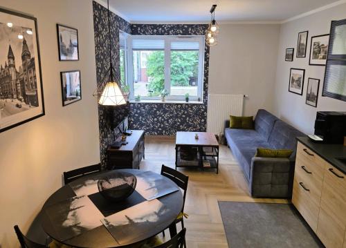 Gliwice Apartamento | 81 degrees - Hot Lodging - Gorąca Kwatera w centrum Gliwic z prywatną sauną