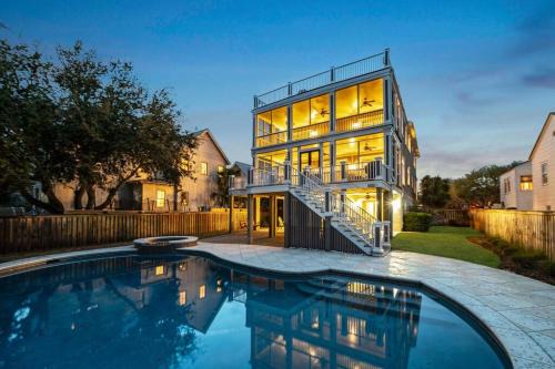 Isle of Palms Casa | 814 Carolina - Custom Private Home -Pool, Roof Top Deck