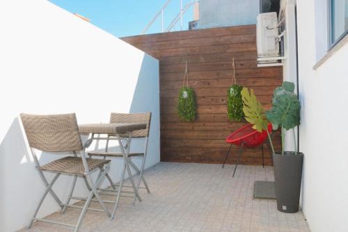 Ramalde Apartamento | 9 min Metro to Downtown -Remote working - Free Parking
