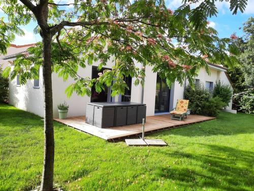 Bouguenais Casa | 9 pers 160 M² +jardin- 10mn Nantes -30mn mer