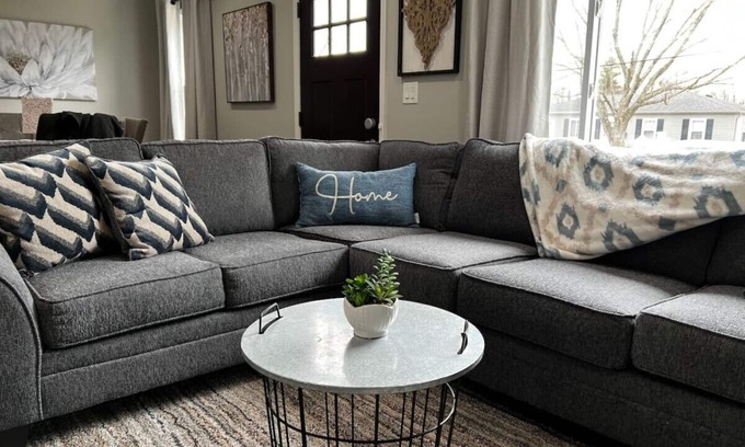 Mason Casa | 956 Olympia Drive · Brand New Mason Home w Luxurious Finishes