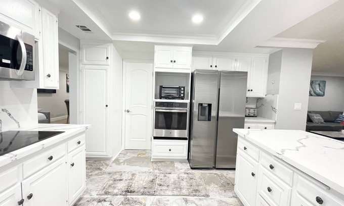 Southwest Anaheim Casa | 6BR Home Near Disney and Convention Center