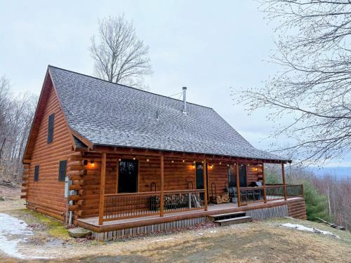Franconia Chalet De Esquí | 9N Mountainside Cabin in Franconia Heights with Stunning Views!
