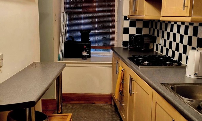 Carmarthen Apartamento | A Basement Apartment