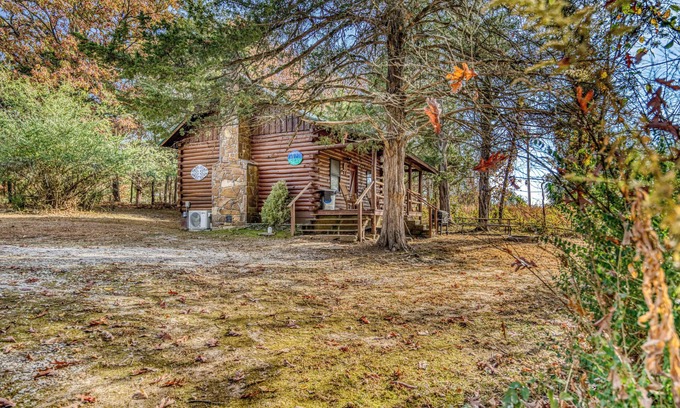 Saint Joe Cabina | A charming family cabin nestled in the heart of Saint Joe.