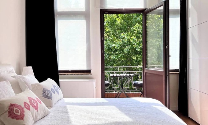 Quartier des Quais - Kaaienwijk Apartamento | A Chic Haven in the Heart of Urban Nature