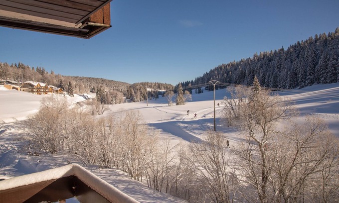 Lamoura Apartamento | A Cocoon in the Hearth of French-Jura