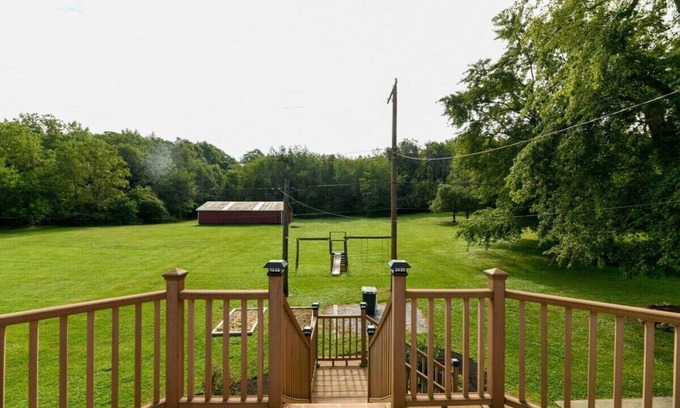 Mansfield Casa | A Countryside Getaway |Cozy 2BR| Huge Space!