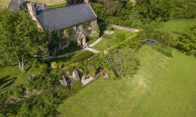 Beaminster Otro | Una encantadora granja familiar ubicada en 17 acres de la hermosa campiña de Dorset.