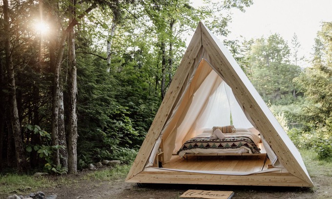 North Woodstock Alquiler De RV | A-Frame Site 3 | Queen Bed | Pond View