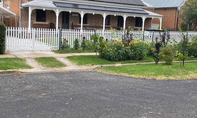 Central Mudgee Casa | Una granja en el mercado