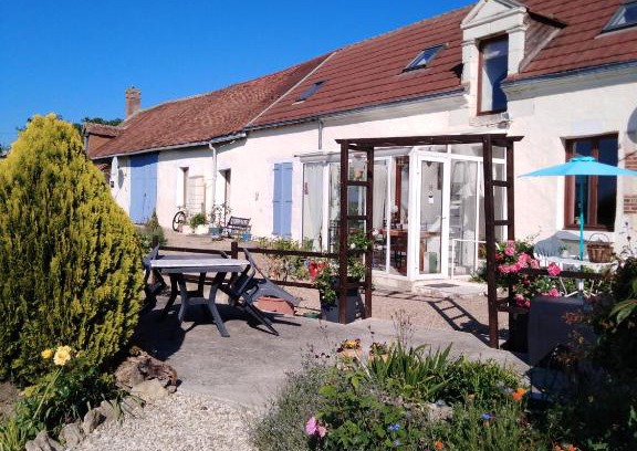 Bouges-le-Chateau Cama Y Desayuno | A L ÉPOQUE