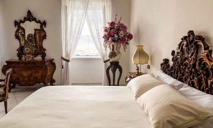 Fezzano Casa | A~Mare: vacation home with breathtaking sea view