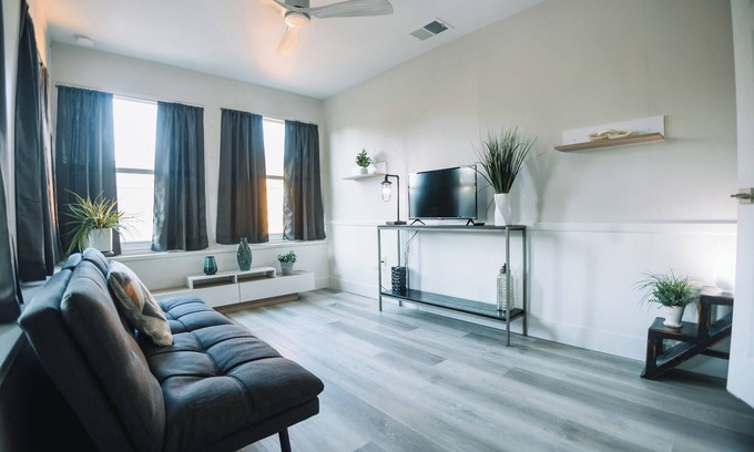 Shore Acre Heights Casa | A Modern Beach Concept - Re:Treat 408