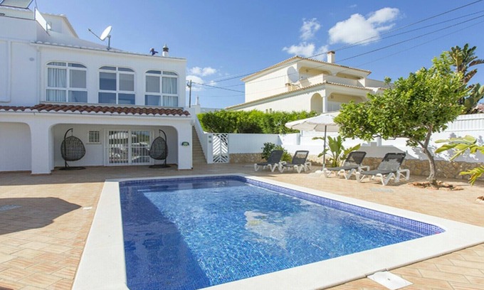 Sesmarias Villa | Una villa moderna, elegante y bien amueblada, perfecta para relajarse con familiares / amigos