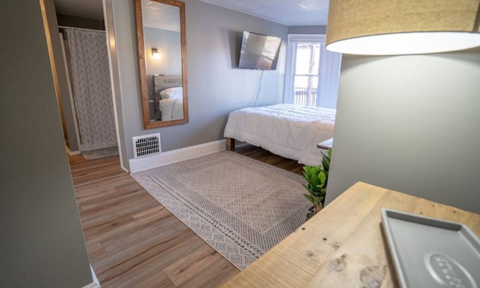West Chester Apartamento | A Moderns Space Downtown