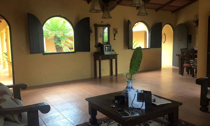 Higuey Villa | Un bonito rancho español a minutos del río Sanate y a 45 minutos de Punta Cana