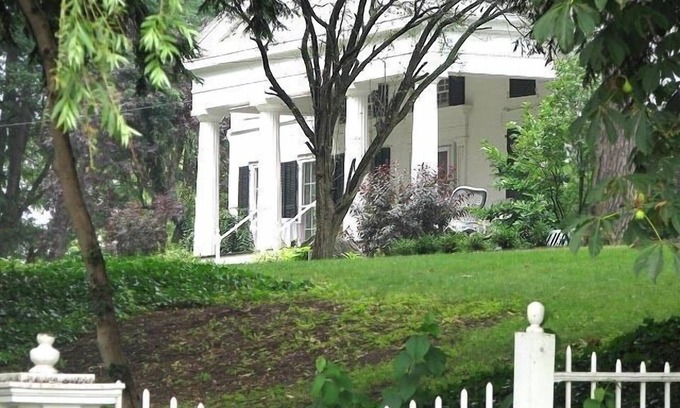 Lewiston Casa | Hogar para las vacaciones Espectacular mansión histórica con vistas al desfiladero del Niágara