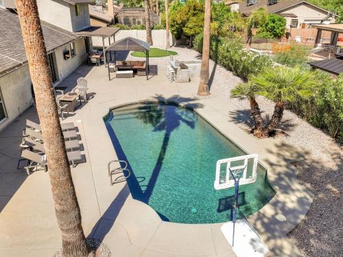 Avant Casa | A. Pharoah of North Scottsdale - Fun Amenities!