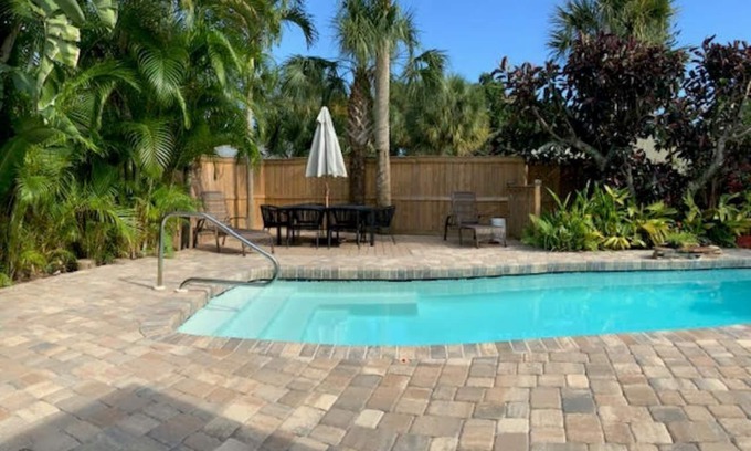 South Venice Casa | Un pedazo del paraíso! Piscina tropical en casa con acceso privado a la playa