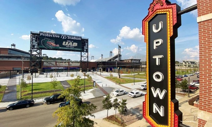 Birmingham Casa | A Place to Esape too